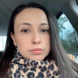 Meet your Posher, Lorena